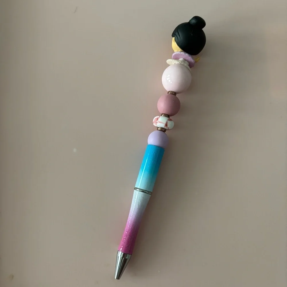 Disney Doorables: Mulan: Mulan ballet handmade beaded pen